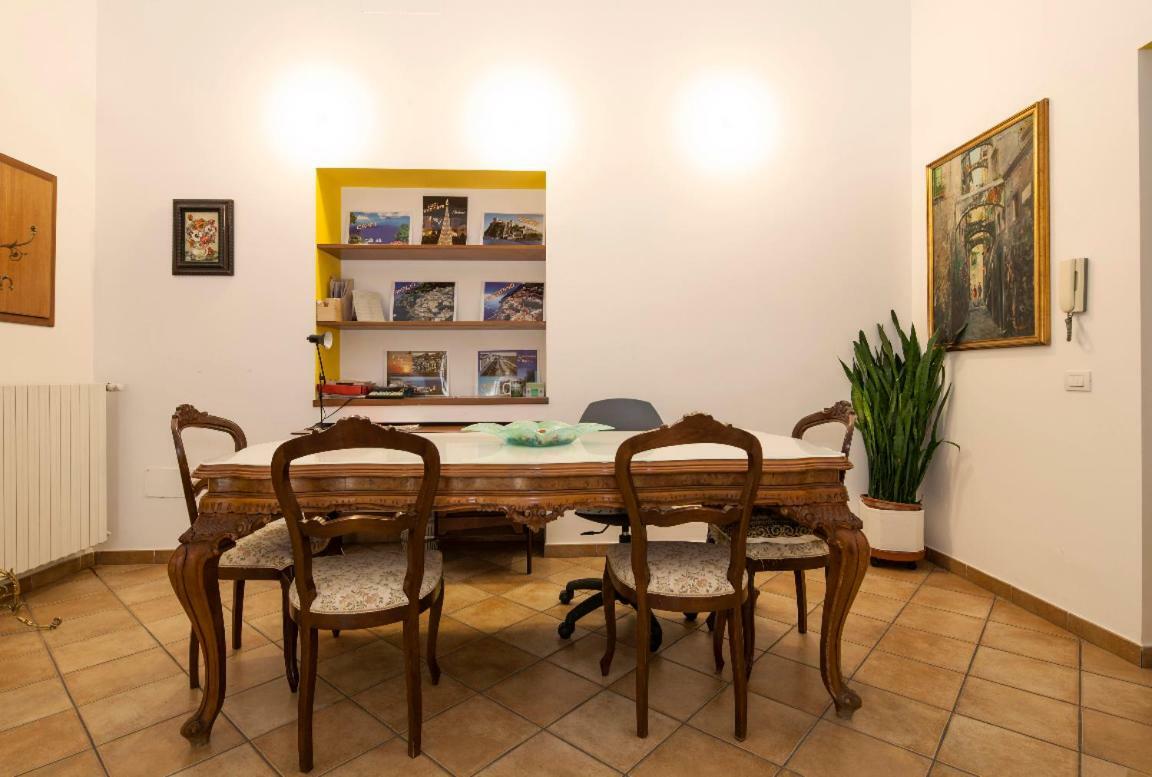 サレルノ Casa Lungomare Bed & Breakfast エクステリア 写真